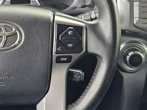 Used 2014 Toyota 4Runner Limited image 27