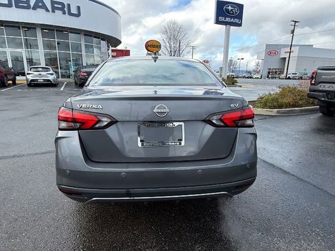 Used 2023 Nissan Versa SV image 5