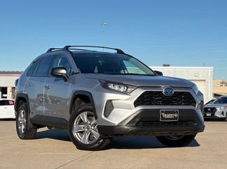 Used 2022 Toyota RAV4 LE video 2