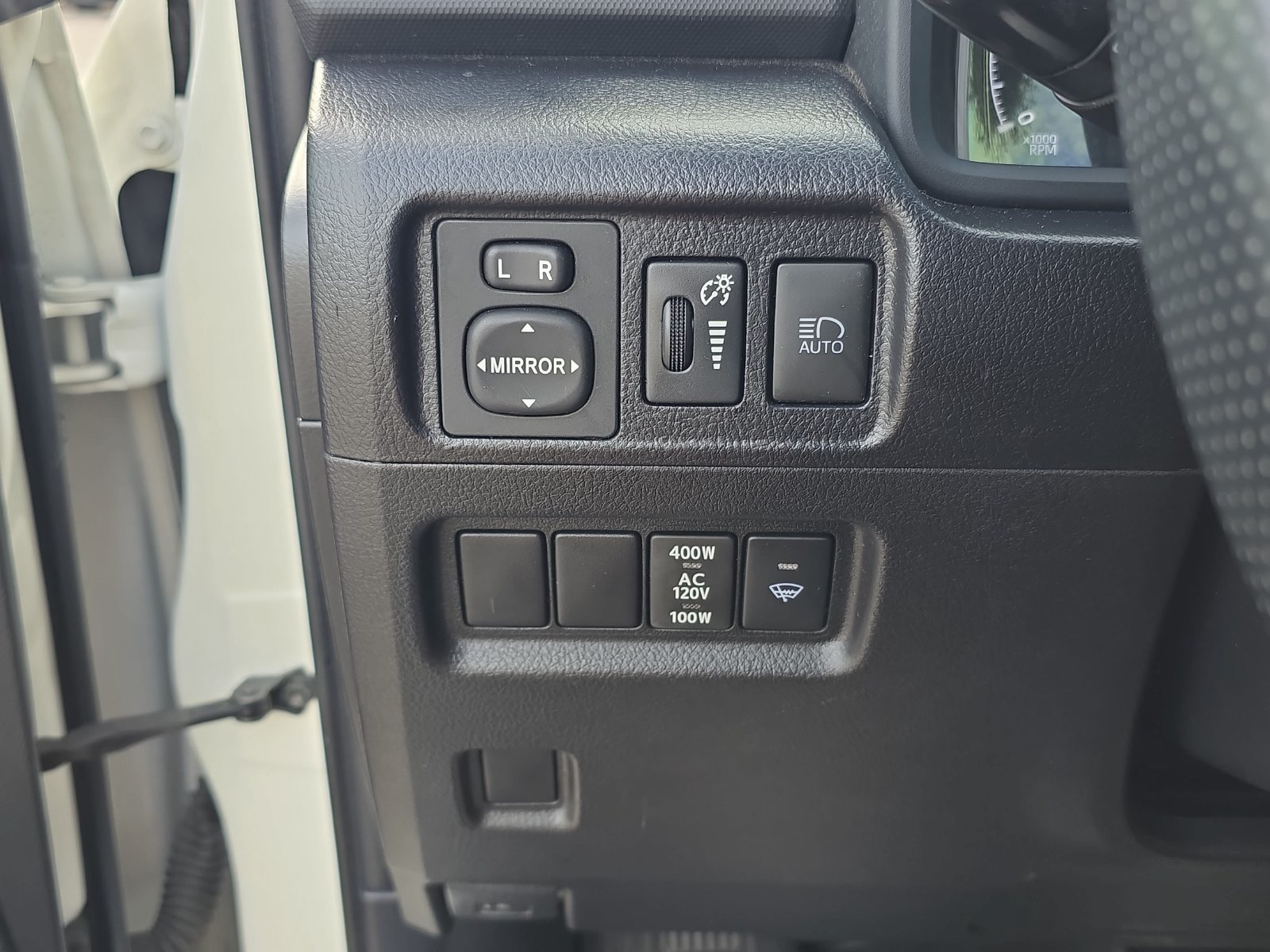 Used 2023 Toyota 4Runner SR5 Premium w/ Moonroof Package RWD image 23