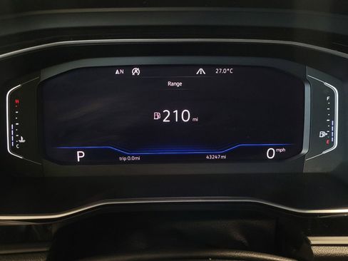 Used 2019 Volkswagen Jetta SEL w/ Cold Weather Package FWD image 23