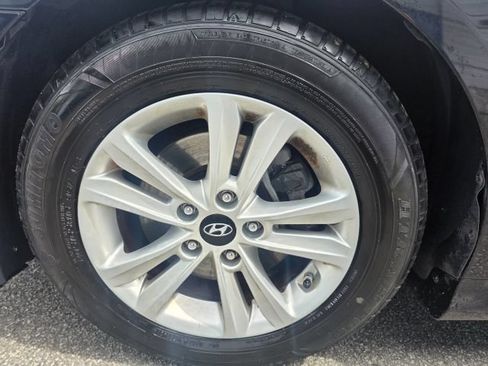 Used 2014 Hyundai Sonata GLS w/ Popular Equipment Group 2 FWD image 9