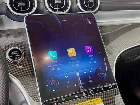 Used 2025 Mercedes-Benz GLC 300 4MATIC image 13