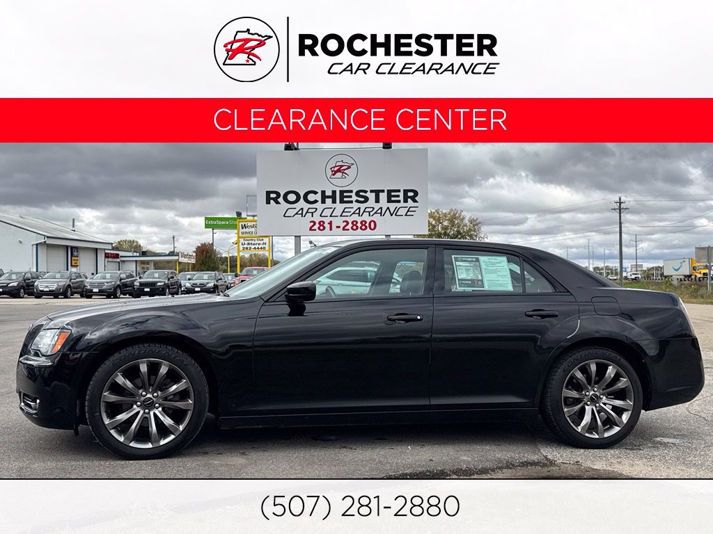 Used 2014 Chrysler 300 S RWD image 1