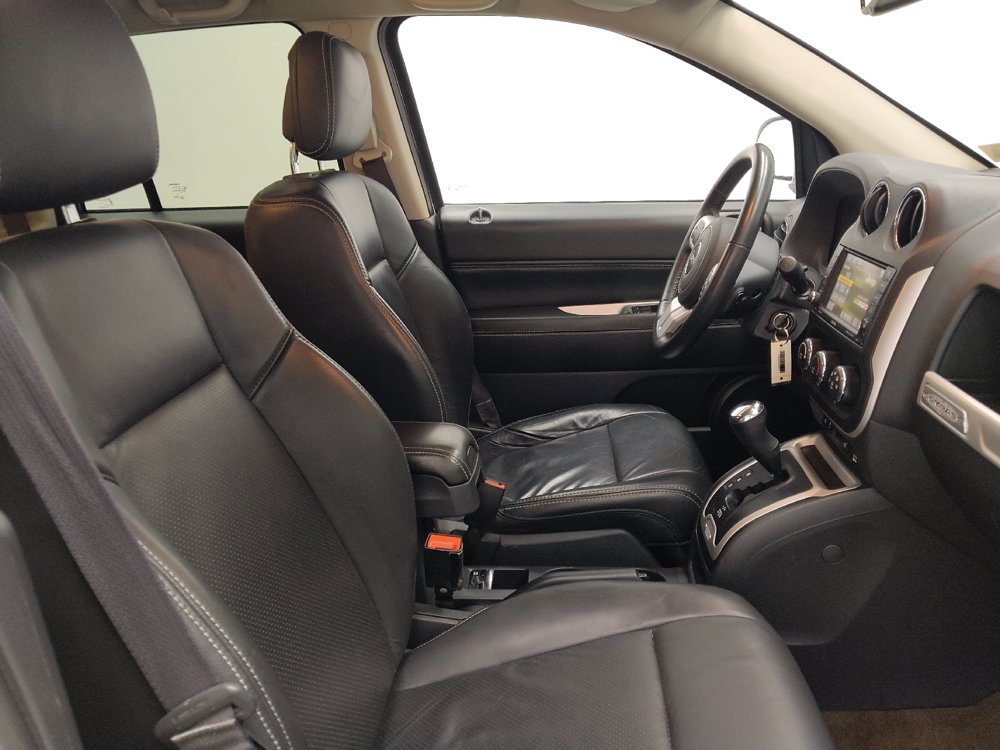Used 2017 Jeep Compass High Altitude AWD/4WD image 21