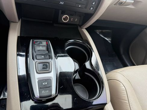 Used 2016 Honda Pilot Elite image 6