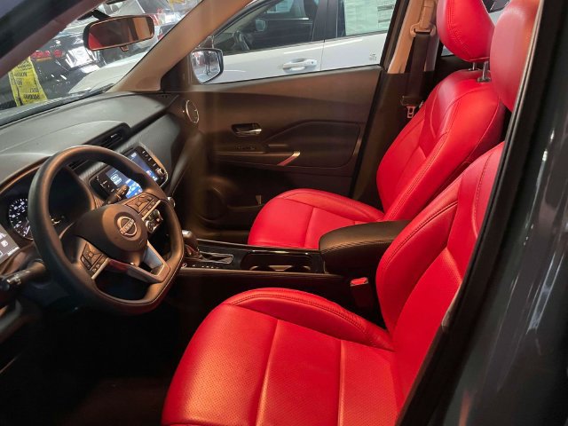 Used 2023 Nissan Kicks SV FWD image 17