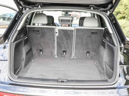 Used 2021 Audi Q5 Premium Plus image 24