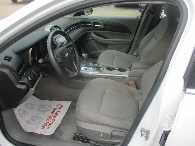 Used 2013 Chevrolet Malibu LS w/ Protection Package FWD image 10