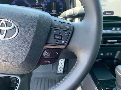 Used 2026 Toyota Camry XSE FWD image 17