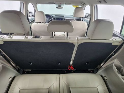 Used 2018 Volkswagen Atlas SE FWD image 19