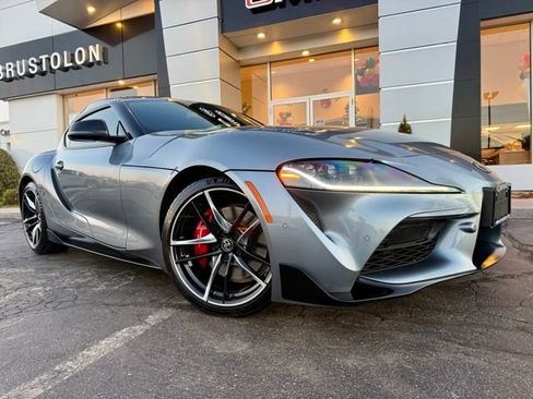 Used 2021 Toyota Supra image 3