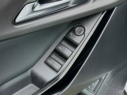 New 2026 Chevrolet Equinox LT w/ Convenience Package II image 19