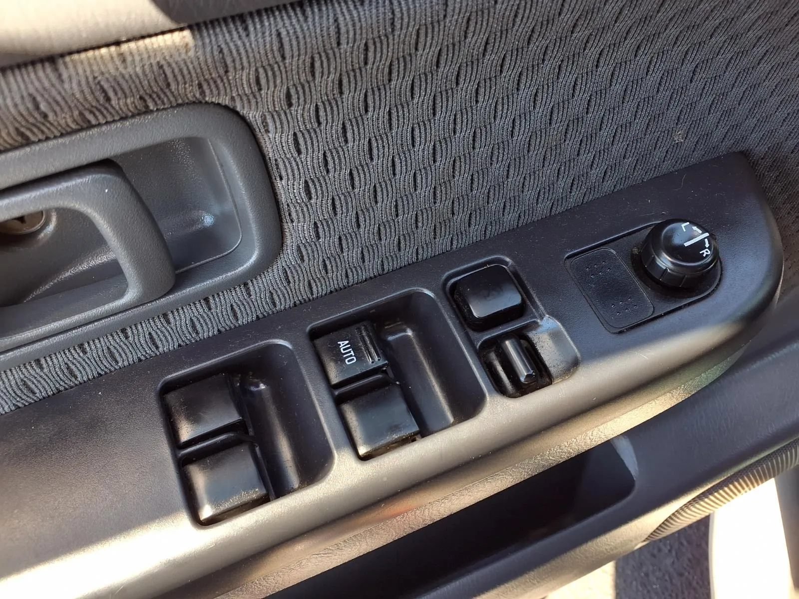 Used 2002 Nissan Xterra XE RWD image 12