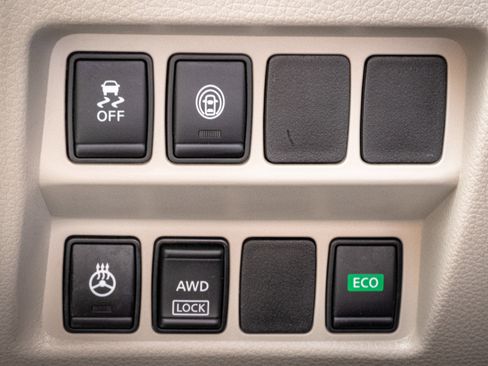 Used 2019 Nissan Rogue Sport SV w/ All-Weather Package image 37