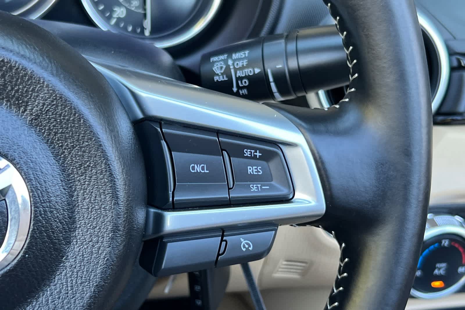 Used 2024 MAZDA MX-5 Miata Grand Touring RWD image 25