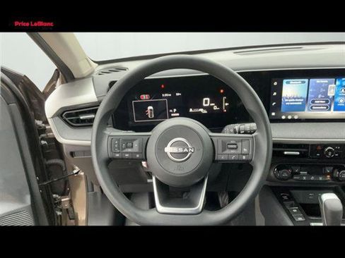 New 2026 Nissan Kicks SV w/ SV Premium Package FWD image 11