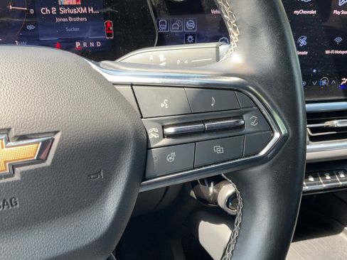 Used 2024 Chevrolet Equinox EV LT FWD image 33