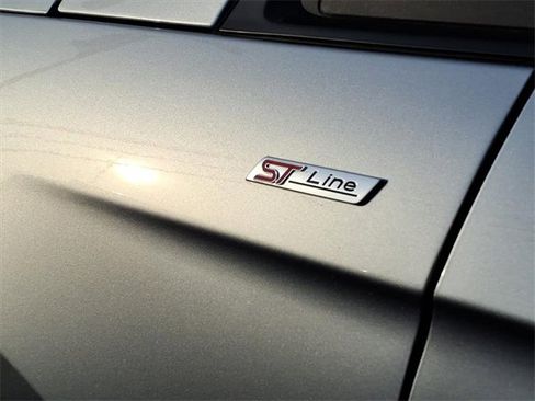 Used 2024 Ford Edge ST-Line image 13