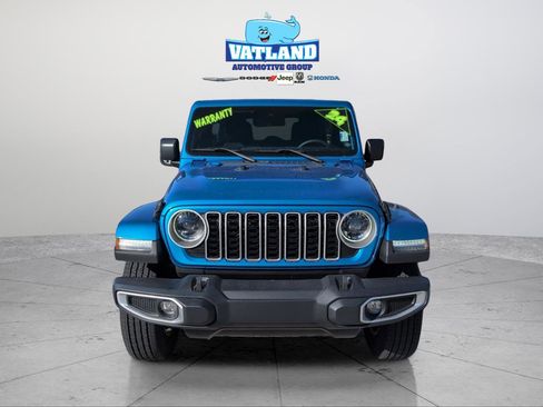 Used 2024 Jeep Wrangler Sahara w/ Safety Group image 8