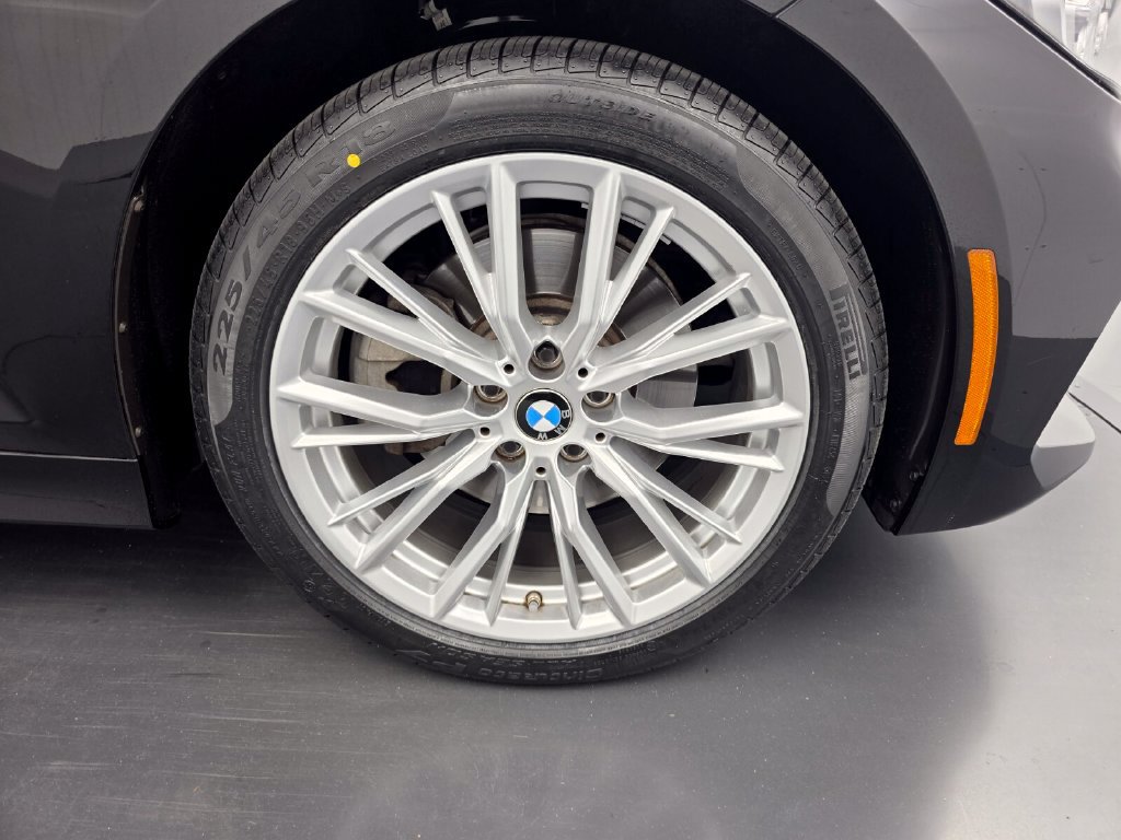 Certified 2023 BMW 330i Sedan w/ Convenience Package RWD image 16