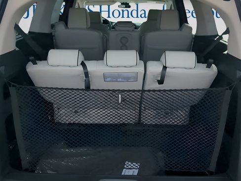 New 2026 Honda Odyssey Touring image 8