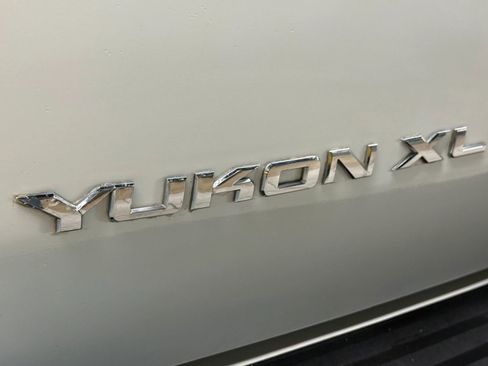 Used 2007 GMC Yukon XL Denali image 13