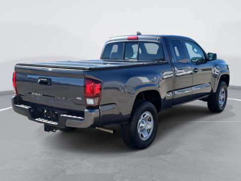 Used 2023 Toyota Tacoma SR image 5