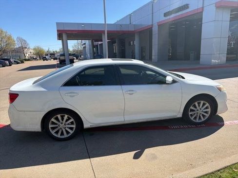 Used 2012 Toyota Camry XLE w/ Convenience Pkg image 6