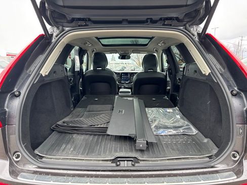 Used 2023 Volvo XC60 B5 Core w/ Climate Package image 25