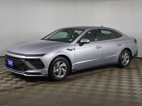 Certified 2025 Hyundai Sonata SE image 6