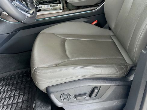 Used 2021 Audi Q8 Premium Plus w/ Premium Plus Package image 11