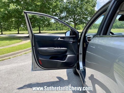 Used 2021 Kia Sportage LX w/ LX Fwd Popular Package image 12