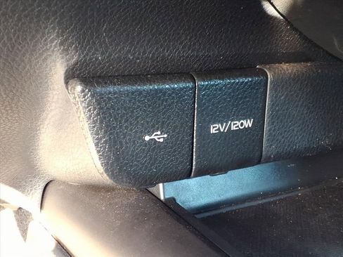 Used 2024 Toyota Camry SE image 20