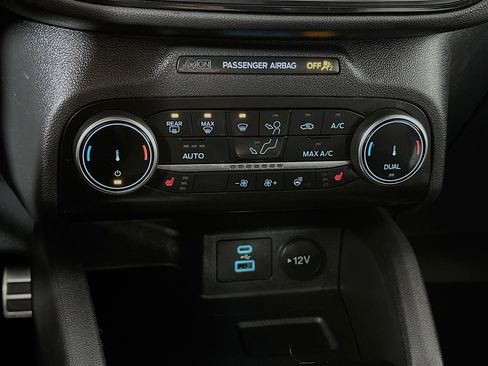 Used 2023 Ford Escape ST-Line image 15