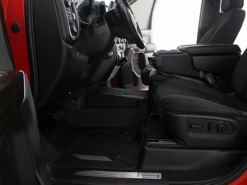 Used 2019 Chevrolet Silverado 1500 LT w/ All-Star Edition image 15