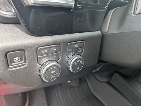 New 2026 GMC Sierra 1500 SLE AWD/4WD image 17