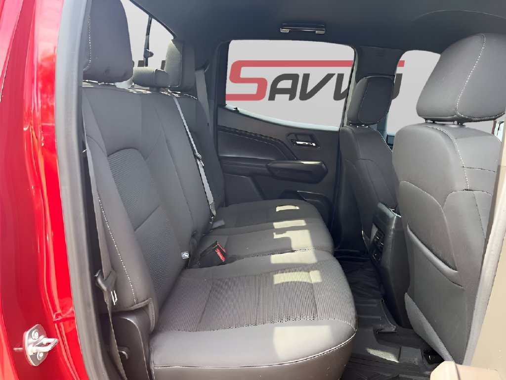 Used 2025 Chevrolet Colorado LT AWD/4WD image 24