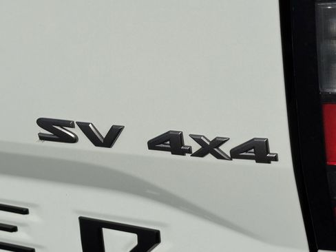 Used 2023 Nissan Frontier SV w/ Technology Package image 42