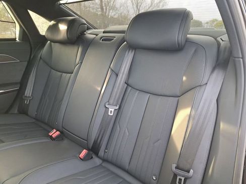 Used 2025 Audi A8 L 3.0T w/ Executive Package image 13