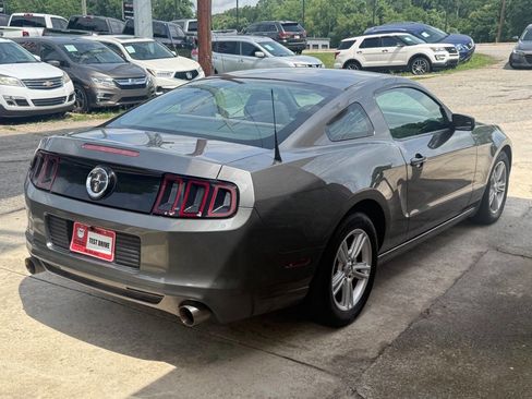 Used 2014 Ford Mustang Coupe RWD image 9