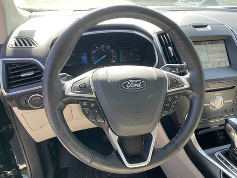 Used 2018 Ford Edge Titanium w/ Equipment Group 302A FWD image 12