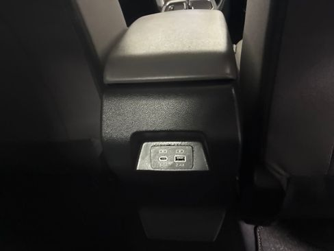 Used 2025 Subaru Crosstrek 2.0i Premium image 28