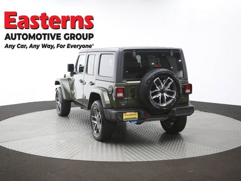 Used 2024 Jeep Wrangler Unlimited AWD/4WD image 65