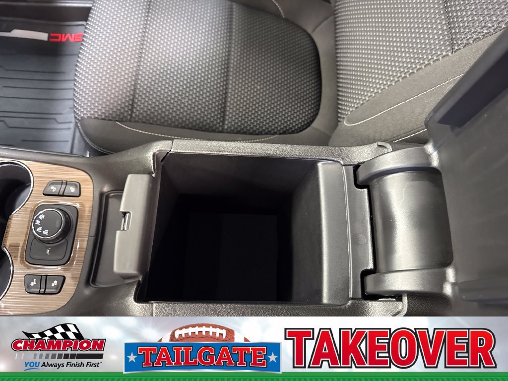 Used 2023 GMC Acadia SLE w/ Driver Convenience Package AWD/4WD image 33