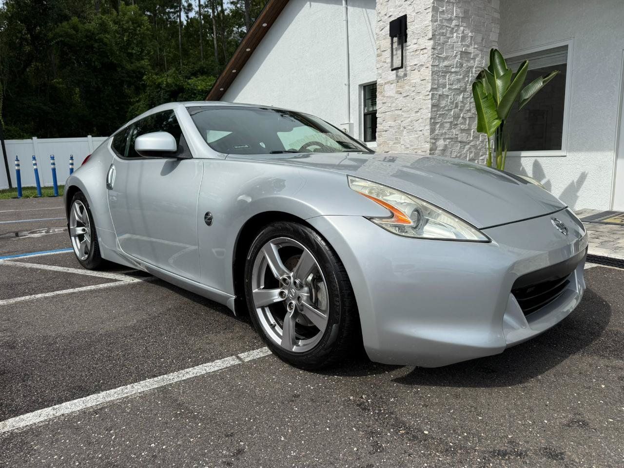 Used 2009 Nissan 370Z Touring w/ Aerodynamics Pkg RWD image 14