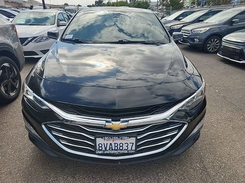 Used 2020 Chevrolet Malibu Premier FWD image 2