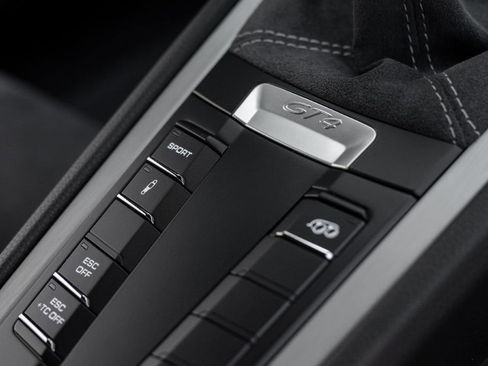 Used 2016 Porsche Cayman GT4 image 30