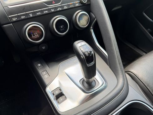 Used 2019 Jaguar E-PACE S AWD/4WD image 20