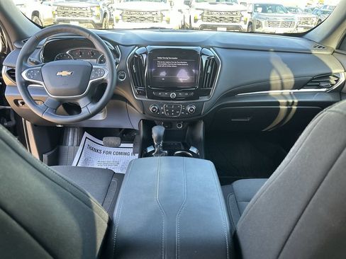 Certified 2023 Chevrolet Traverse LT FWD image 18